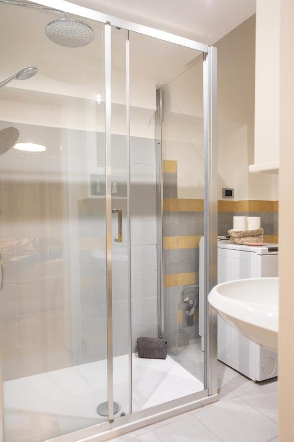 Xenia Apartments - Enjoy Porta Venezia In Modern Apt- 10 Min From Duomo Milaan Buitenkant foto